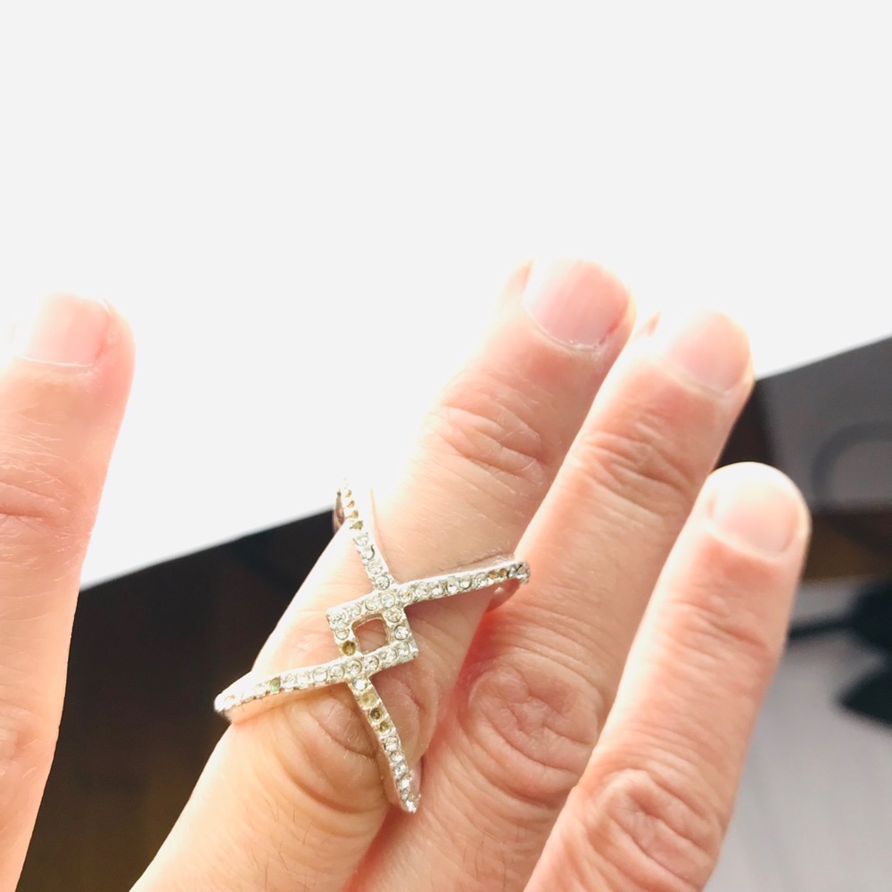 Ring - Picture 3 of 7